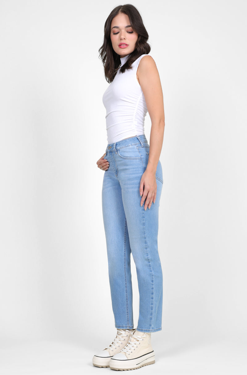 210  Jeans Mom Ankle Cintura Alta